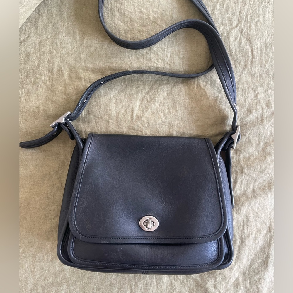 Coach Rambler 9061 Black Leather with Nickle Crossbody Bag Vintage
